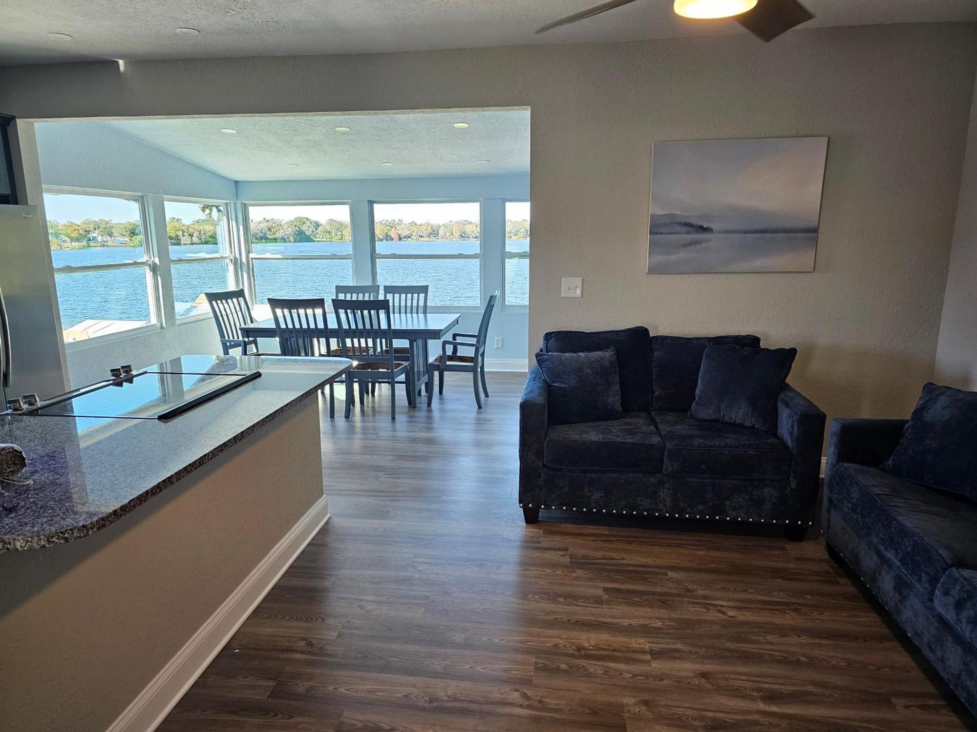 Lakeside Lofts At Lake Martha 윈터헤이븐 외부 사진